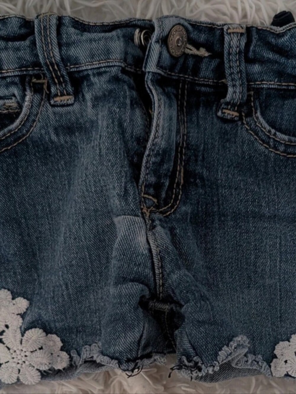 Jordache Girls 3T Denim Jean Shorts Blue Floral Lace Trim Frayed Hem